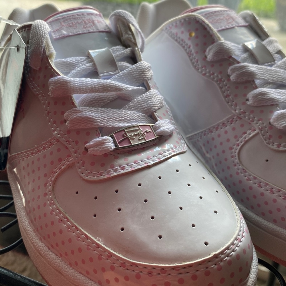 Kids sneakers